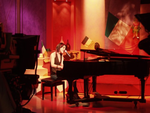 Kerri-Anne Show, Channel 9. March 17, 2003.